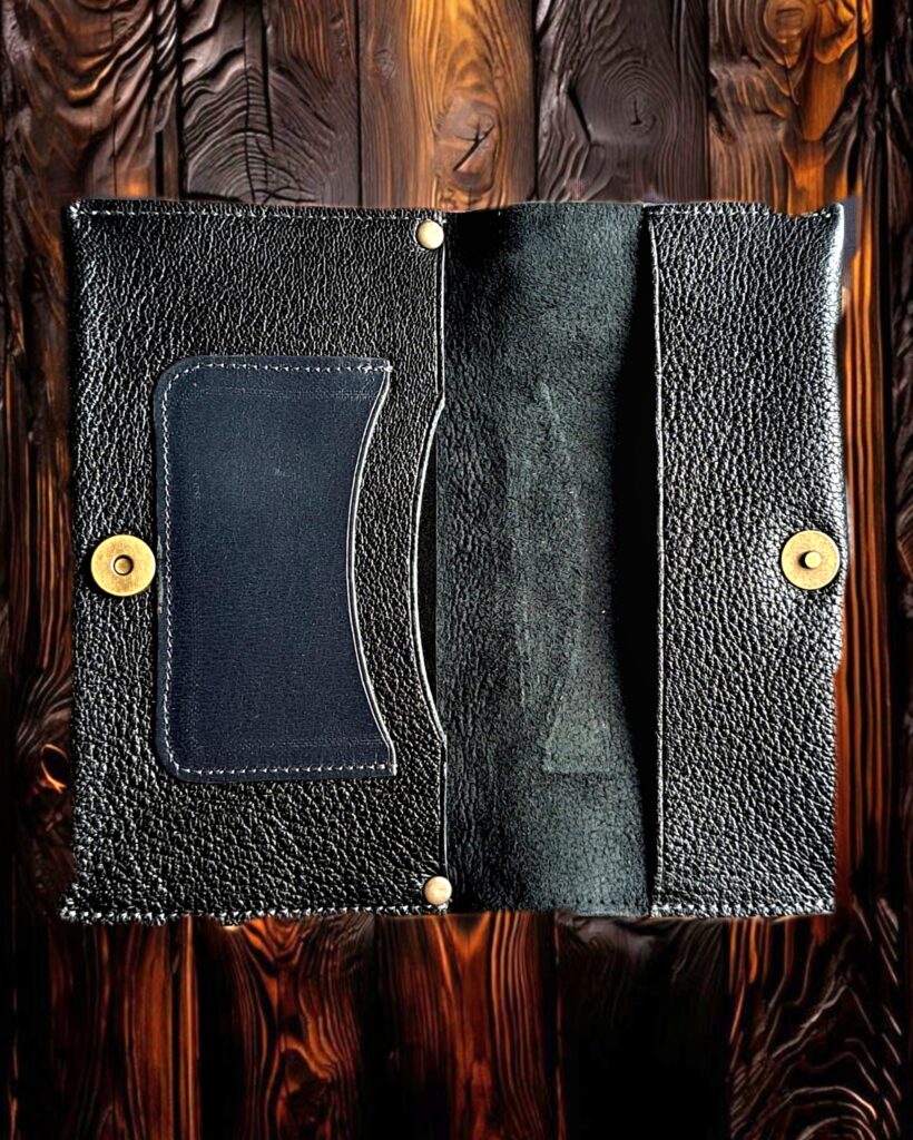 Blague à tabac cuir noir maroquinerie artisanale lyon