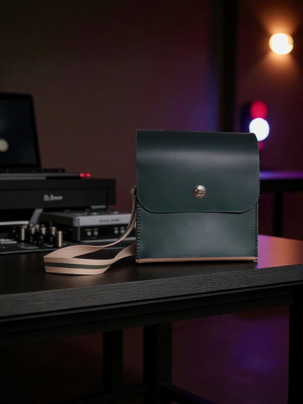 {"data":{"pictureId":"1062e4179337482db4ceccc58ebba050","appversion":"7.6.0","stickerId":"","filterId":"","infoStickerId":"","imageEffectId":"","playId":"","activityName":"","os":"android","product":"retouch","originAppId":"7356","exportType":"","editType":"","alias":"","enterFrom":"enter_launch","capability_key":["edit"],"capability_extra_v2":{"edit":[{"panel":"hd_quality_picture"}]},"effect_type":"tool","effect_id":"edit"},"source_type":"hypic","tiktok_developers_3p_anchor_params":"{"client_key":"awgvo7gzpeas2ho6","template_id":"","filter_id":[],"capability_key":["edit"],"capability_extra_v2":{"edit":[{"panel":"hd_quality_picture"}]}}"}