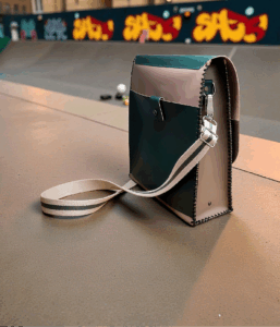 retouch_2025112318490685